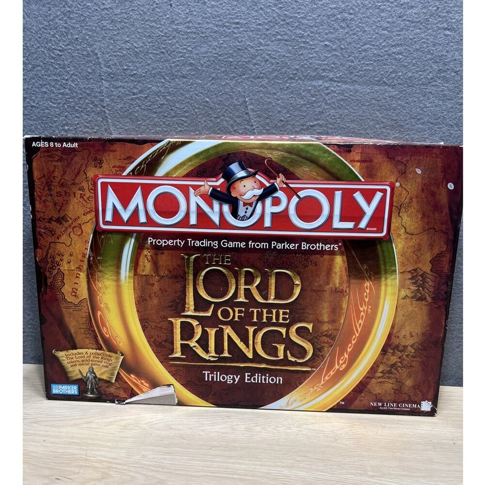 Monopoly - The Lord of the Rings Trilogy Edition Parker Brothers Hasbro (Read)